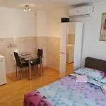Neda Homestay