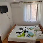 Homestay Neda *