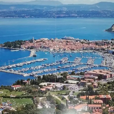 Neda منزل للإقامة *